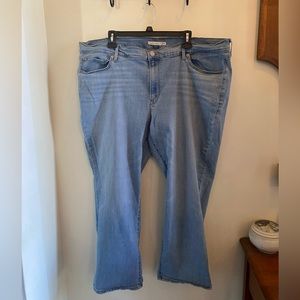 levi’s light wash straight leg  size 24